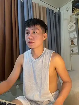 xshyboyx online show from October 2025 11:58:02 AM