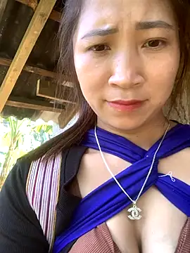 Snapshot of ThiHa003 chatting on October 2025 03:38:01 AM ThiHa003 online show from October 2025 03:38:01 AM