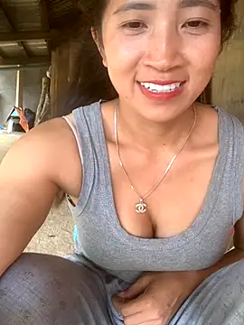 Snapshot of ThiHa003 chatting on October 2025 06:26:02 AM ThiHa003 online show from October 2025 06:26:02 AM