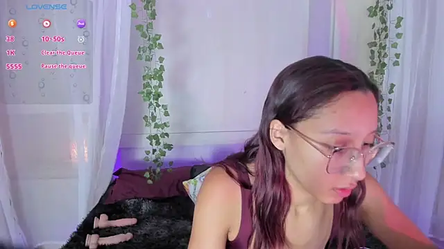 CamiGox online show from April 2026 04:38:02 AM