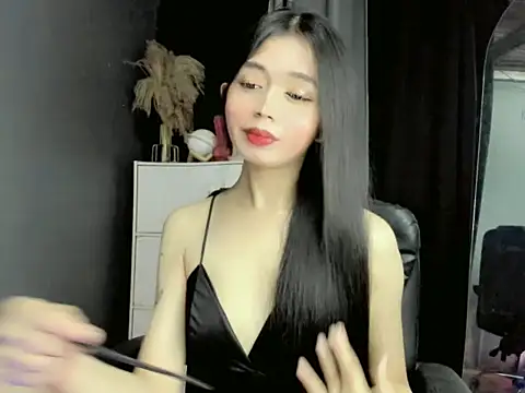 LexiLove online show from September 2025 10:51:02 AM