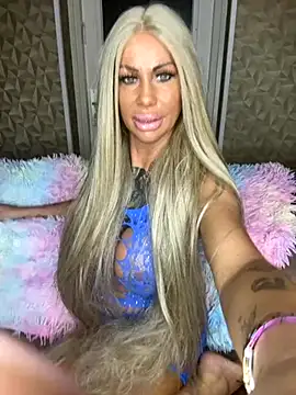 Snapshot of dutchbarbie chatting on October 2025 11:51:02 PM dutchbarbie online show from October 2025 11:51:02 PM