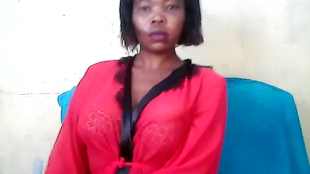 Snapshot of CharlotteXXX chatting on May 2026 07:24:01 AM CharlotteXXX online show from May 2026 07:24:01 AM
