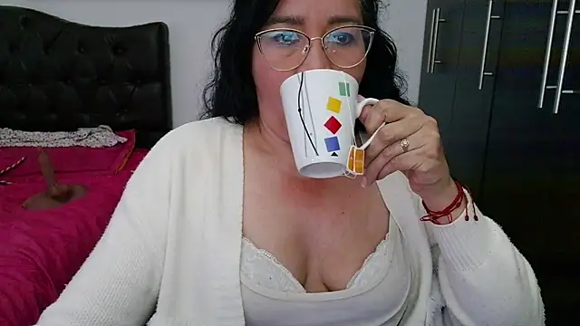 Snapshot of Grace_mature_milf chatting on June 2026 10:56:02 PM Grace mature milf online show from June 2026 10:56:02 PM