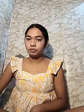 Snapshot of youryummybaby chatting on June 2026 03:00:01 AM youryummybaby online show from June 2026 03:00:01 AM