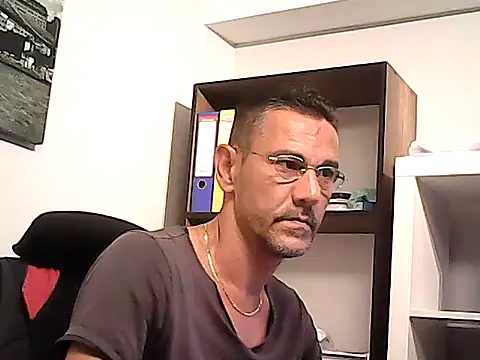 Snapshot of mastercharisma35 chatting on June 2026 12:07:01 PM mastercharisma35 online show from June 2026 12:07:01 PM