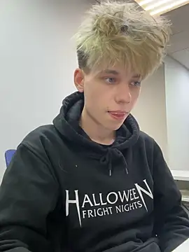 Snapshot of gornits chatting on October 2025 06:45:02 AM gornits online show from October 2025 06:45:02 AM