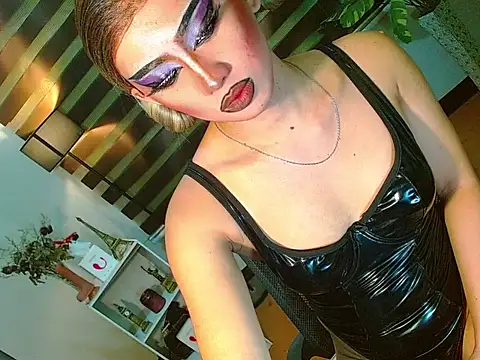 Snapshot of Queen_yasii_88 chatting on April 2026 03:14:01 PM Queen yasii 88 online show from April 2026 03:14:01 PM