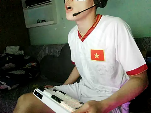 Snapshot of boyhigh1997 chatting on January 2026 08:29:01 PM boyhigh1997 online show from January 2026 08:29:01 PM