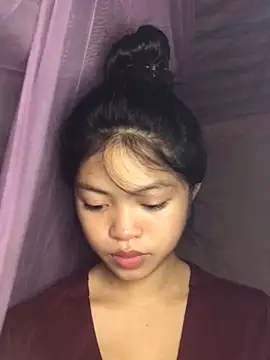 Thy00   online show from October 2025 03:05:01 AM