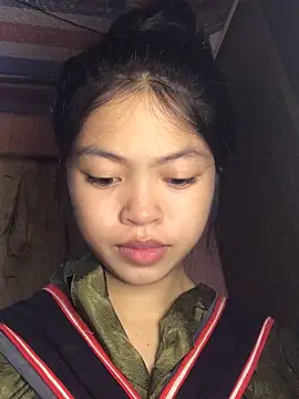 Thy00   online show from October 2025 09:32:01 AM