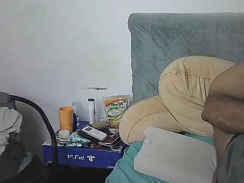 Snapshot of morenocabro10 chatting on January 2026 03:52:02 AM morenocabro10 online show from January 2026 03:52:02 AM