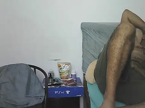 Snapshot of morenocabro10 chatting on February 2026 02:11:01 AM morenocabro10 online show from February 2026 02:11:01 AM