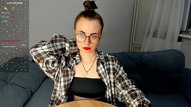 MewStella online show from March 2026 11:53:02 PM