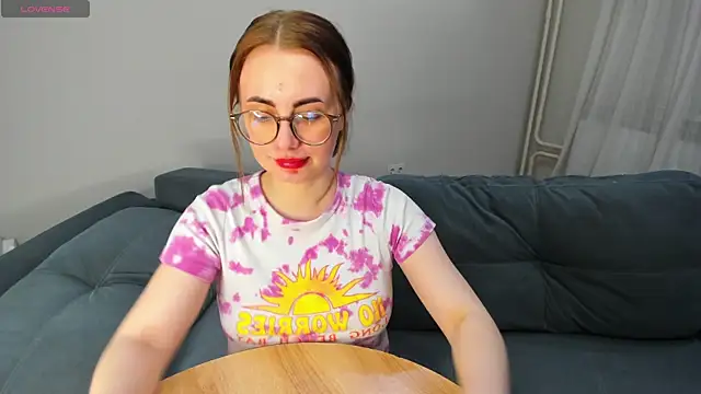 MewStella online show from April 2026 01:49:02 PM