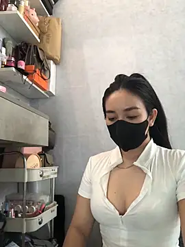 Snapshot of hanny_baby205 chatting on September 2025 01:22:01 PM hanny baby205 online show from September 2025 01:22:01 PM