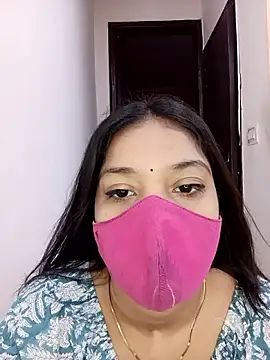 Snapshot of Cute_Rakhi8 chatting on June 2026 06:00:01 AM Cute Rakhi8 online show from June 2026 06:00:01 AM