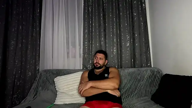 Gold Alpha Boy online show from September 2025 07:05:01 PM