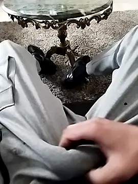 Snapshot of idhem___31 chatting on February 2026 01:18:02 PM idhem 31 online show from February 2026 01:18:02 PM