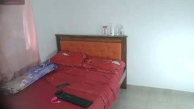 Lawuaifu1 online show from November 2025 06:50:01 PM