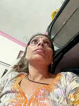 ISHANI-SINGH online show from February 2026 02:14:01 PM