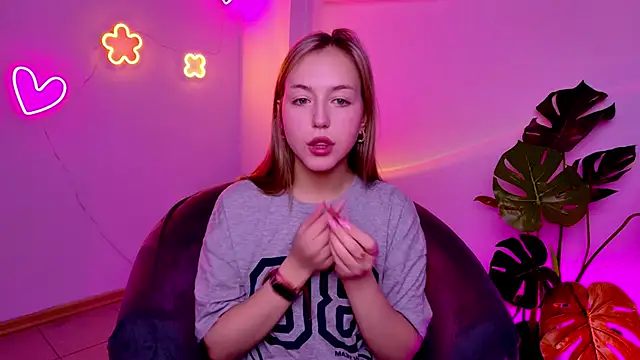 CindySparkl online show from March 2026 03:22:02 AM