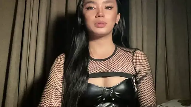 Claudia Johnson online show from September 2025 06:07:01 PM