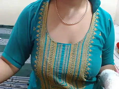 Snapshot of Hot_anika_ chatting on October 2025 04:35:01 AM Hot anika online show from October 2025 04:35:01 AM