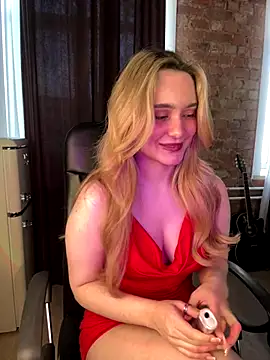 Snapshot of Chloe_Ravens chatting on October 2025 06:14:02 AM Chloe Ravens online show from October 2025 06:14:02 AM