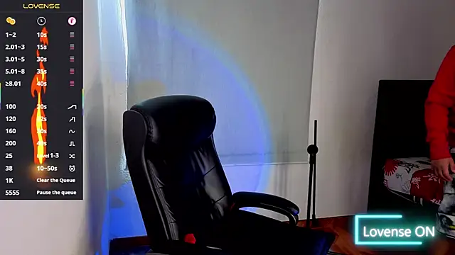 Ernesto-Rodriguez82 online show from November 2025 02:50:02 PM