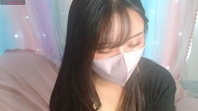 Snapshot of YUMI_T chatting on November 2025 03:42:02 AM YUMI T online show from November 2025 03:42:02 AM