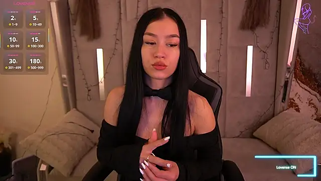 FataleNellie online show from April 2026 08:35:02 PM