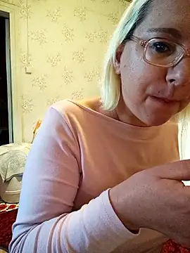 VikaKing online show from May 2026 04:59:02 PM