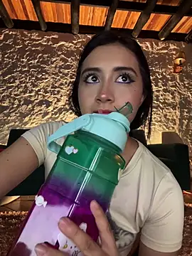 Snapshot of kaori_77 chatting on February 2026 04:10:02 AM kaori 77 online show from February 2026 04:10:02 AM