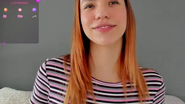 Snapshot of AntonellaaRossii chatting on September 2025 01:27:02 PM AntonellaaRossii online show from September 2025 01:27:02 PM