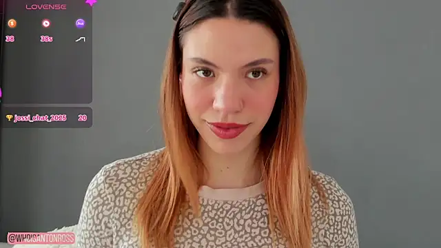 Snapshot of AntonellaaRossii chatting on October 2025 02:08:01 PM AntonellaaRossii online show from October 2025 02:08:01 PM