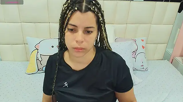 gisell gomez online show from November 2025 12:19:02 PM