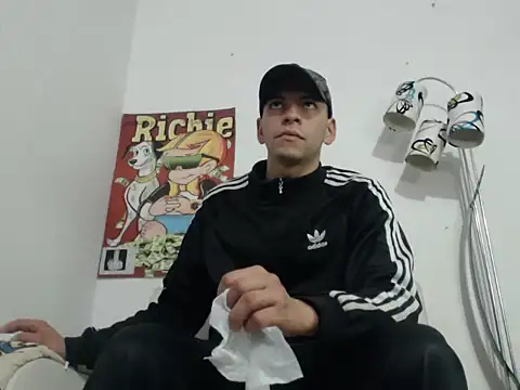 Thomasjons  online show from November 2025 10:03:01 AM