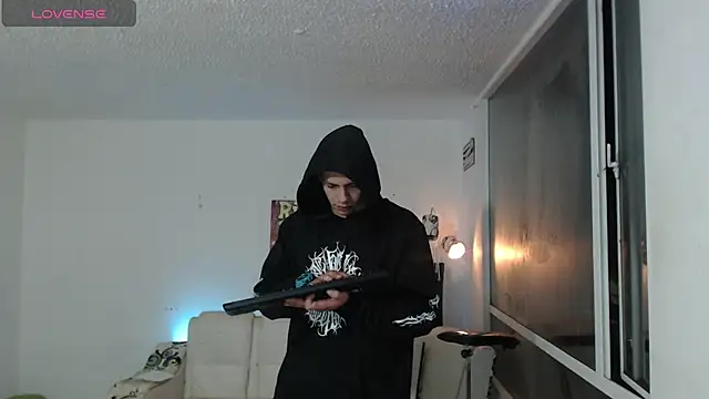 Thomasjons  online show from April 2026 04:27:01 AM