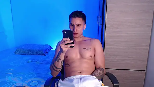 valentinosex1 online show from November 2025 10:36:01 PM