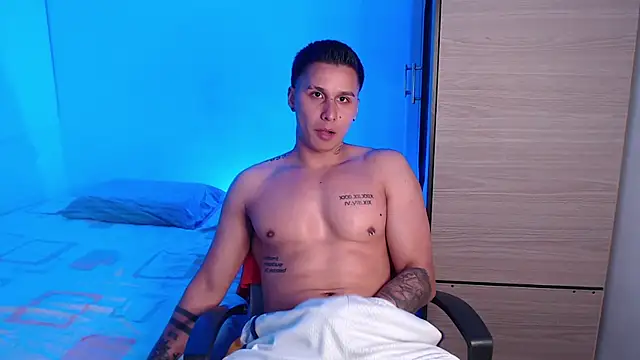 valentinosex1 online show from December 2025 10:40:01 PM