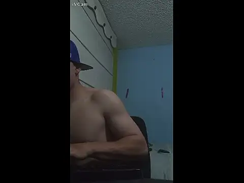 Saantiiagoooo online show from April 2026 06:08:01 AM