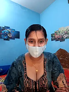 Cute Faria online show from May 2026 02:11:01 PM