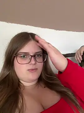 Snapshot of CurvyPaar2 chatting on February 2026 02:37:02 PM CurvyPaar2 online show from February 2026 02:37:02 PM