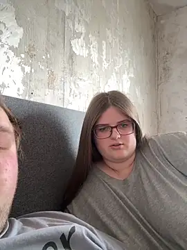 Snapshot of CurvyPaar2 chatting on February 2026 01:40:02 PM CurvyPaar2 online show from February 2026 01:40:02 PM