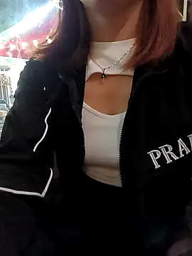 Jessical--Li online show from October 2025 03:28:02 AM