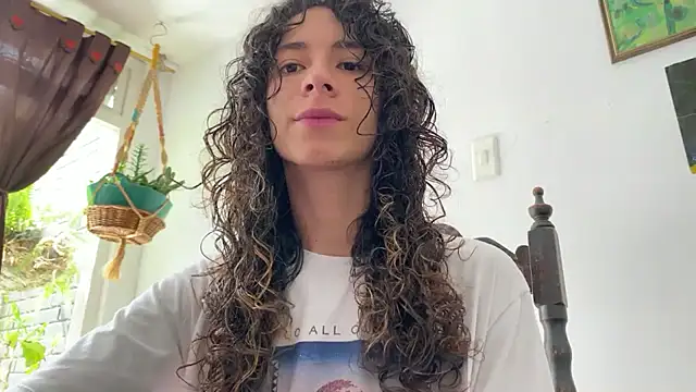 camille delrey online show from December 2025 04:35:02 PM