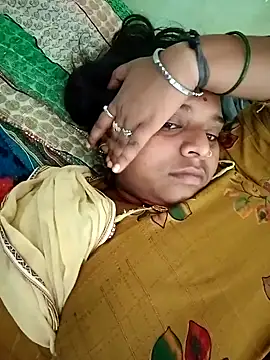 Snapshot of Hot_crety chatting on October 2025 06:53:02 AM Hot crety online show from October 2025 06:53:02 AM