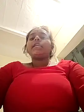 Snapshot of Hot_crety chatting on October 2025 03:25:01 PM Hot crety online show from October 2025 03:25:01 PM