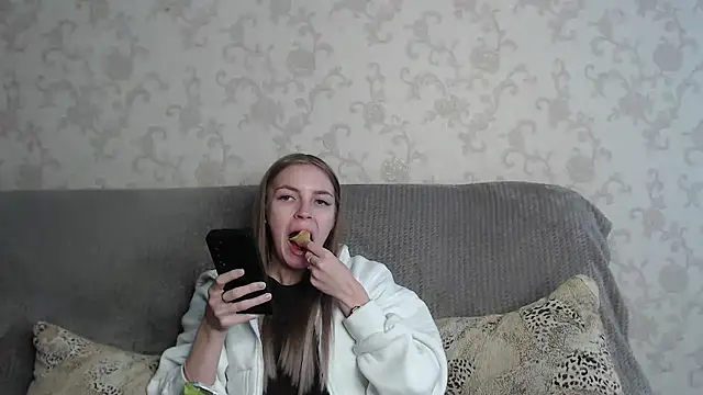 HitGyrl online show from April 2026 08:51:02 AM